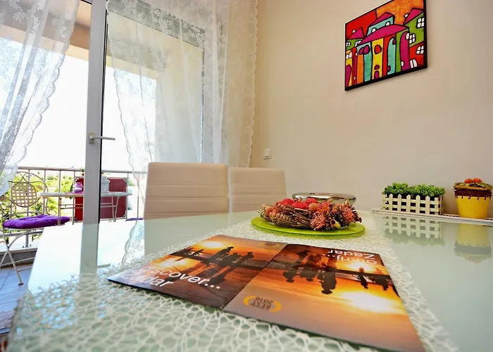 Apartment Vacation In Zadar - Mirna